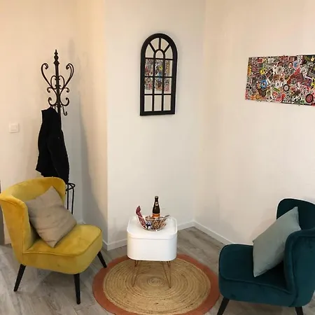 Chez Julien: Confort Plein Centre Luneville